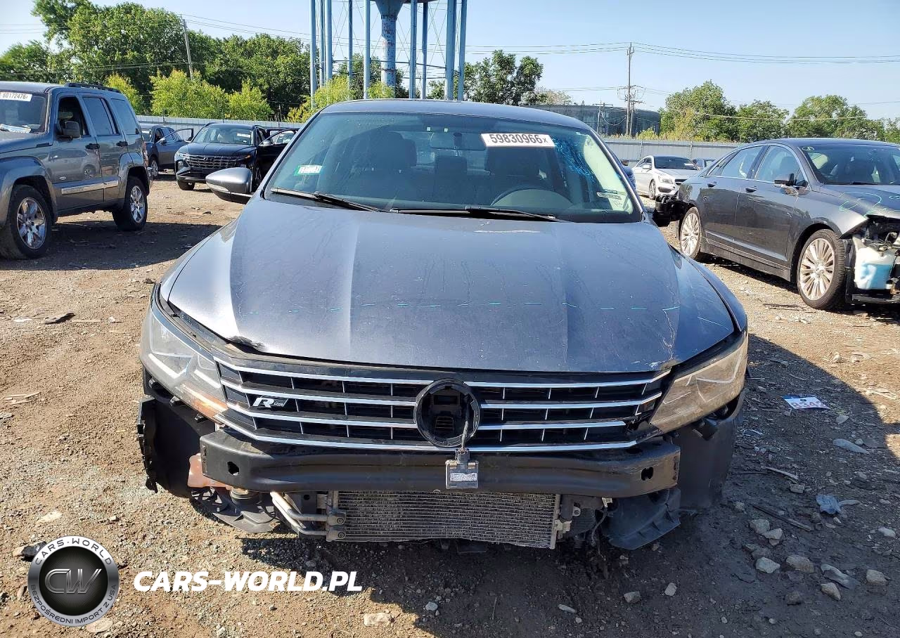2017 Volkswagen Passat R-Line VIN:1VWDT7A31HC079650 - 5