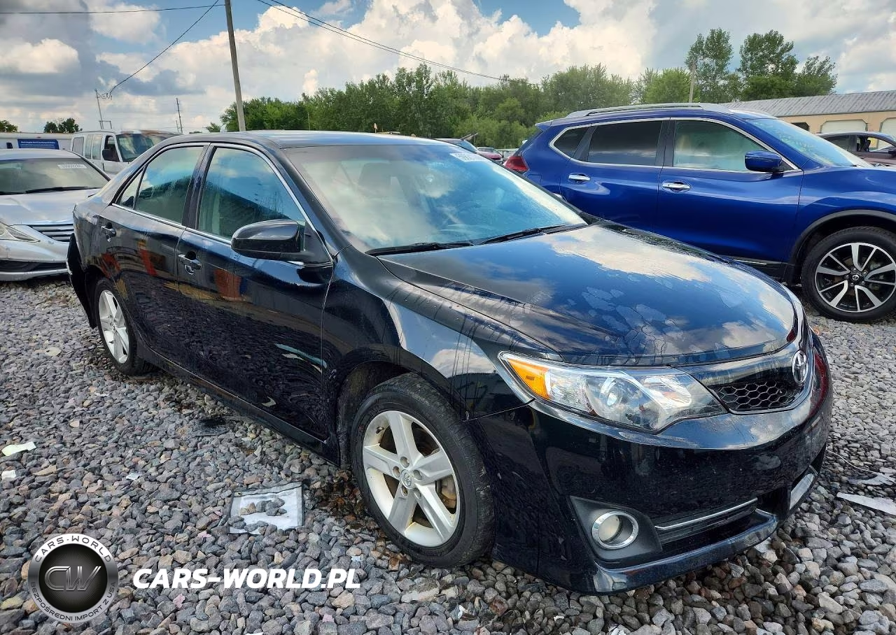 2014 Toyota Camry Se VIN:4T1BF1FK0EU459353 - 4