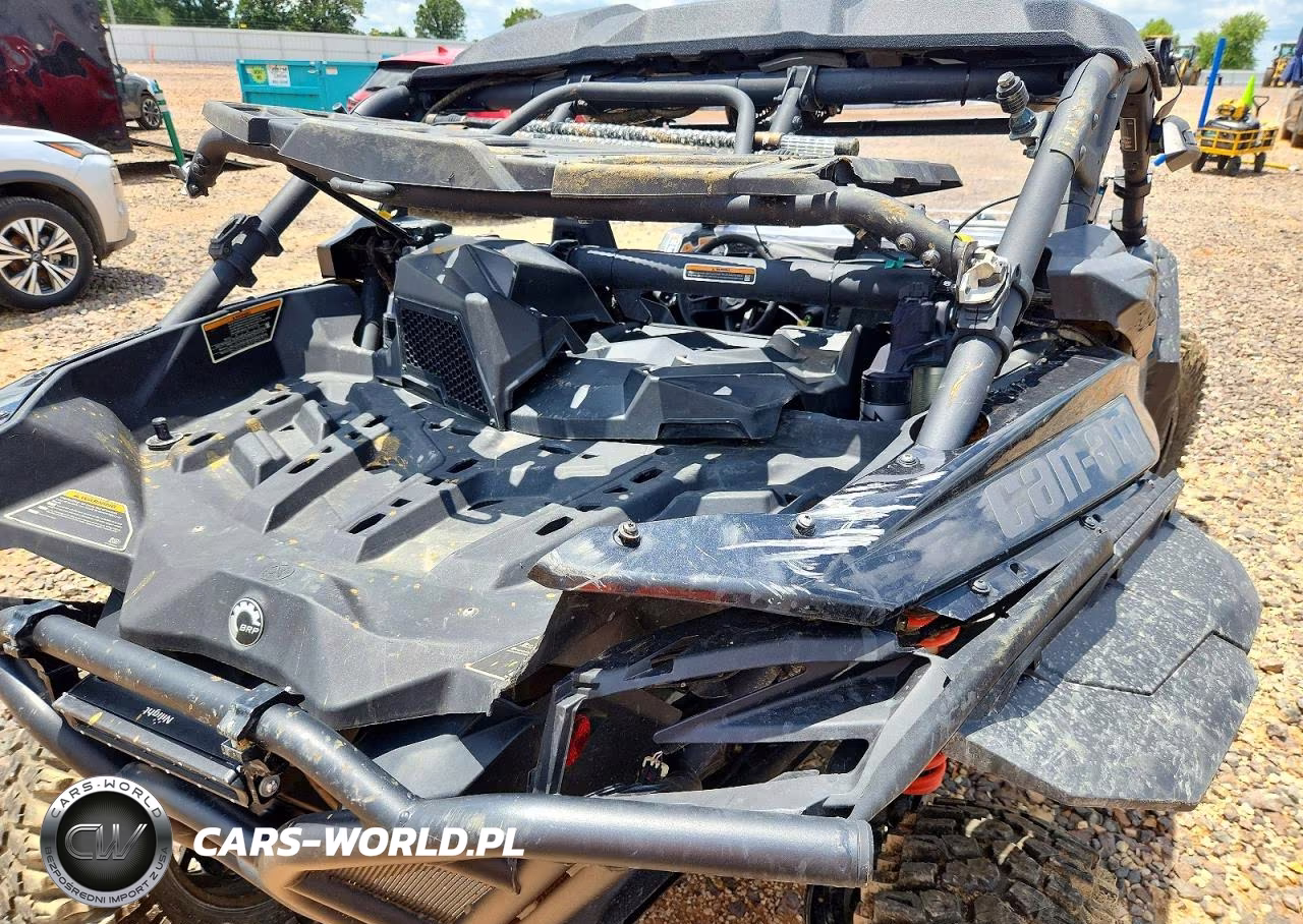 2020 Can-Am Maverick X3 Utility Vehicle VIN:3JBVGAW44LK000083 - 10