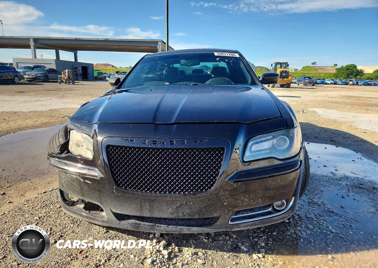 2014 Chrysler 300 S VIN:2C3CCAGG3EH257965 - 5