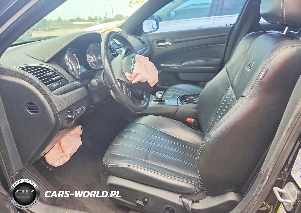 2014 Chrysler 300 S VIN:2C3CCAGG3EH257965 - 7