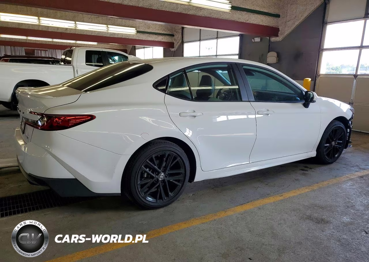 2025 Toyota Camry Se VIN:4T1DAACK9SU132053 - 3