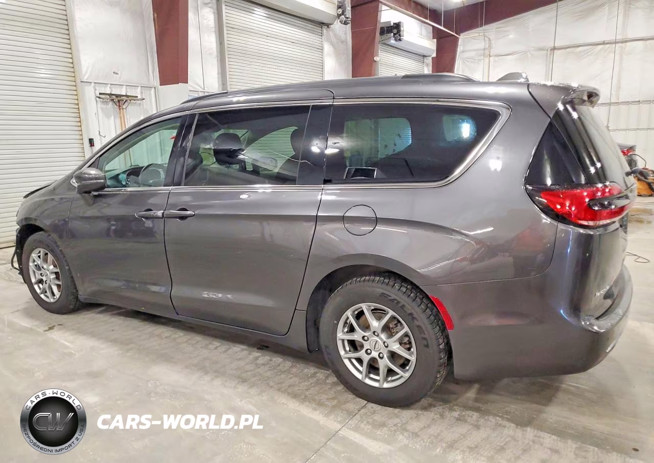 2021 Chrysler Pacifica Touring VIN:2C4RC1FG9MR526423 - 2