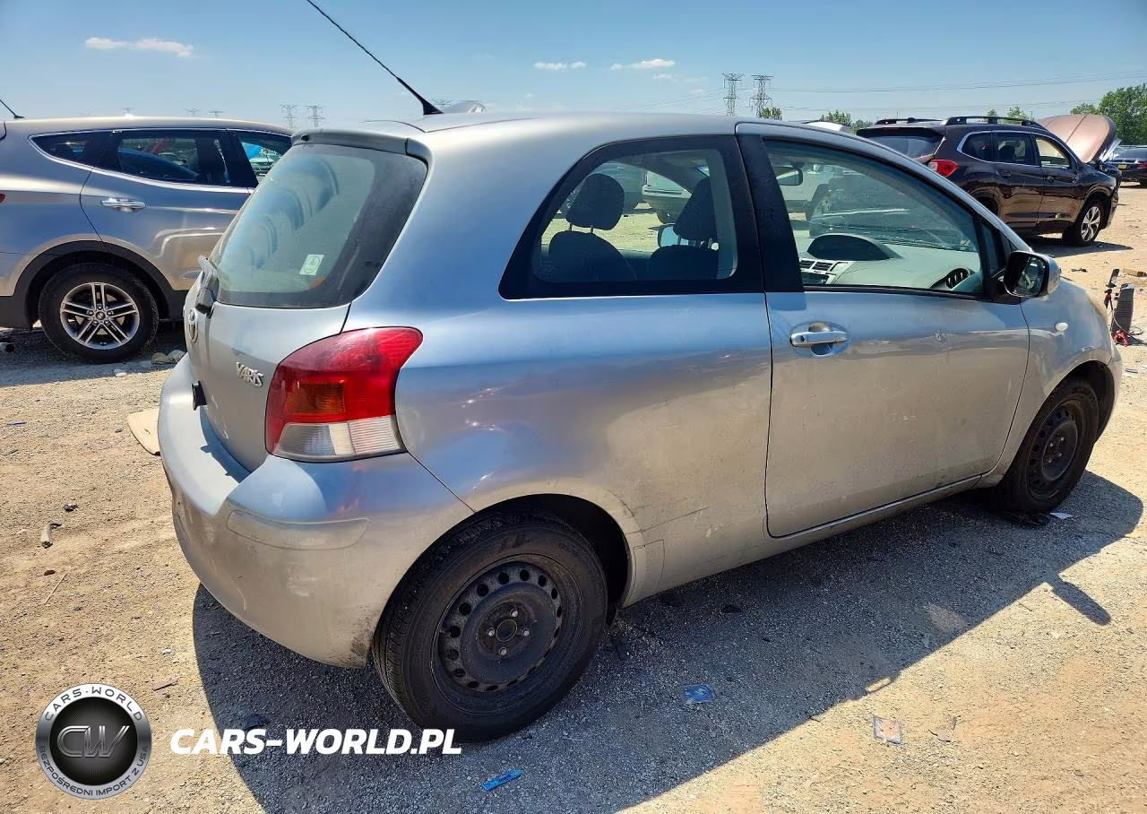 2011 Toyota Yaris Base VIN:JTDJT4K34B5333124 - 3