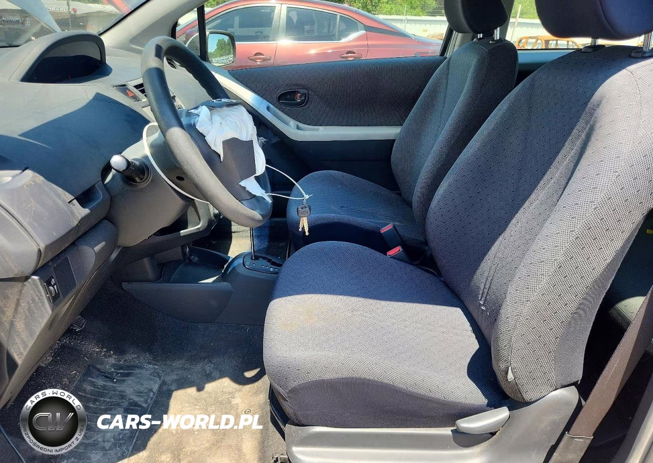 2011 Toyota Yaris Base VIN:JTDJT4K34B5333124 - 7