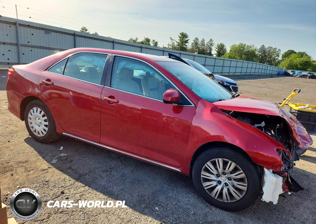 2013 Toyota Camry Le VIN:4T4BF1FK5DR319951 - 4
