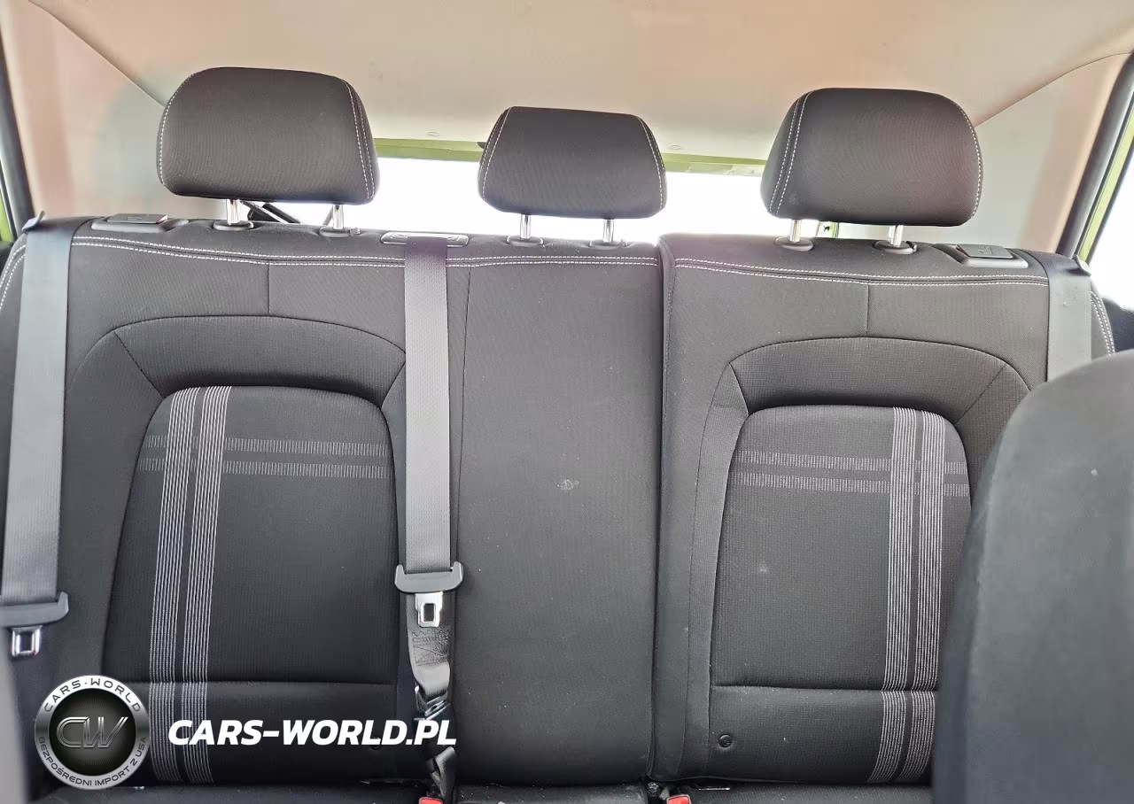 2023 Hyundai Venue Sel VIN:KMHRC8A35PU216009 - 10