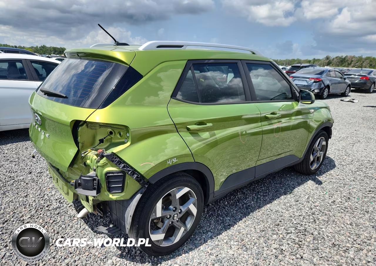 2023 Hyundai Venue Sel VIN:KMHRC8A35PU216009 - 3