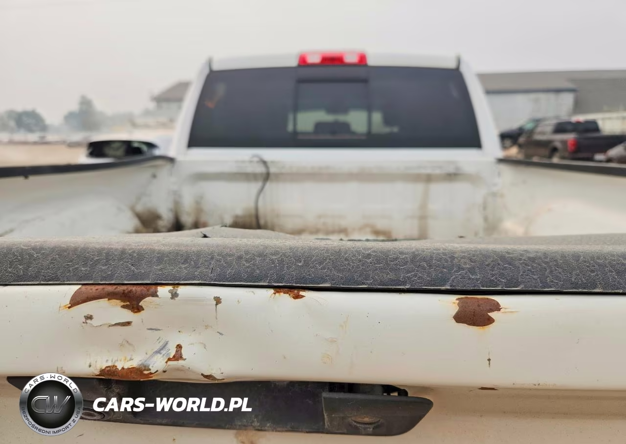 2018 Ram 2500 Slt VIN:3C6UR5DL4JG424942 - 10