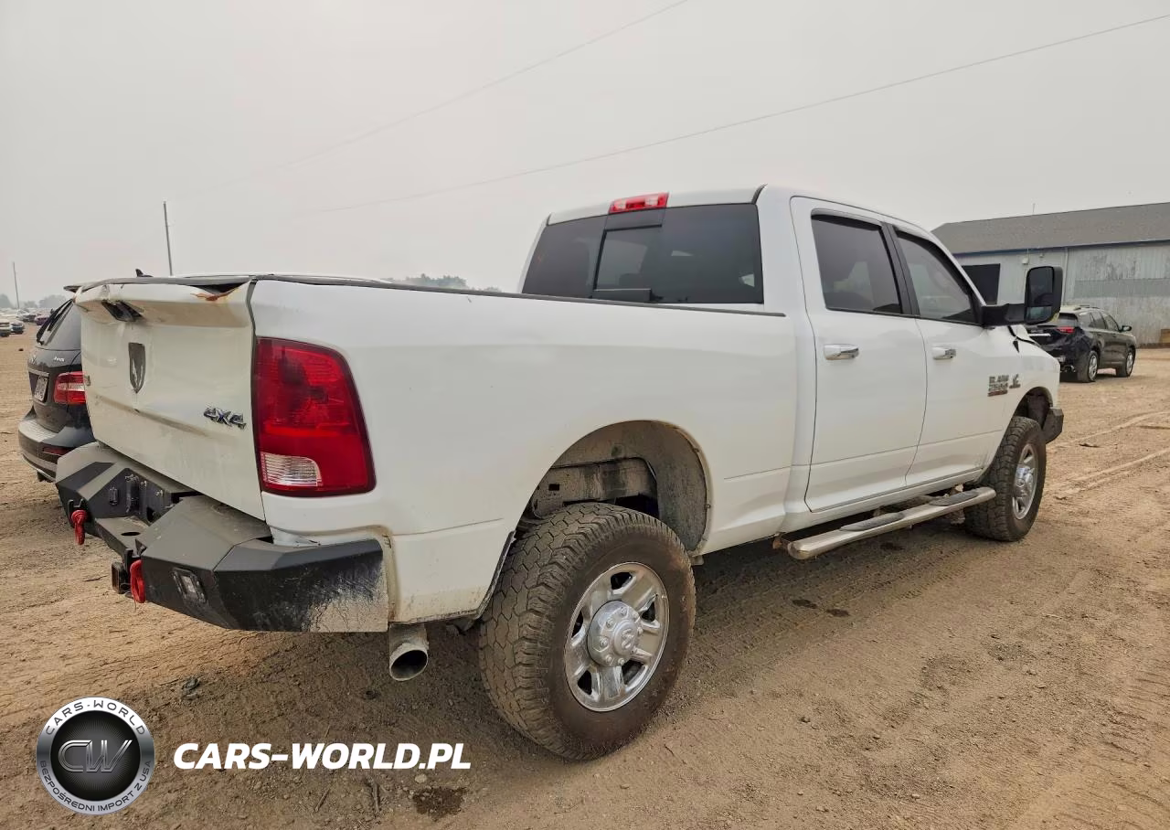2018 Ram 2500 Slt VIN:3C6UR5DL4JG424942 - 3