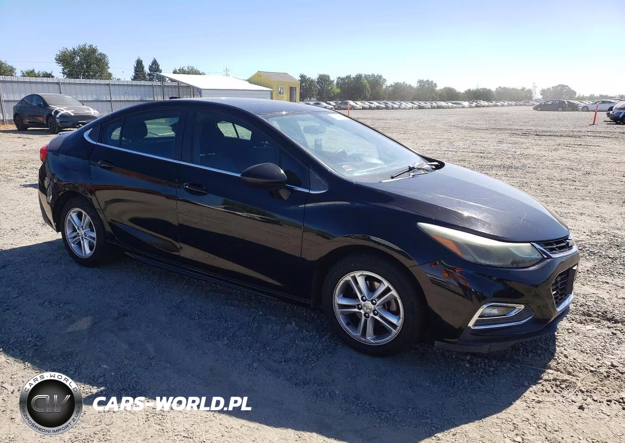 2017 Chevrolet Cruze Lt VIN:1G1BE5SM6H7221394 - 4