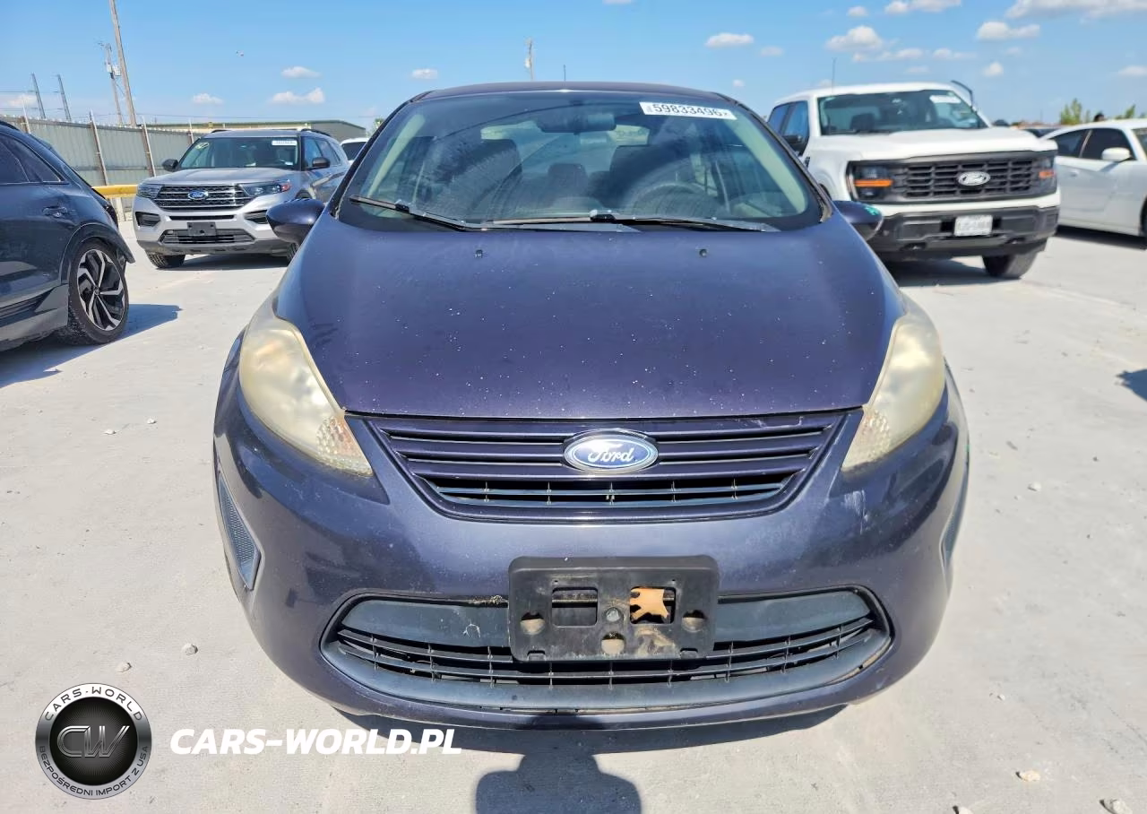 2013 Ford Fiesta S VIN:3FADP4AJ0DM118778 - 5