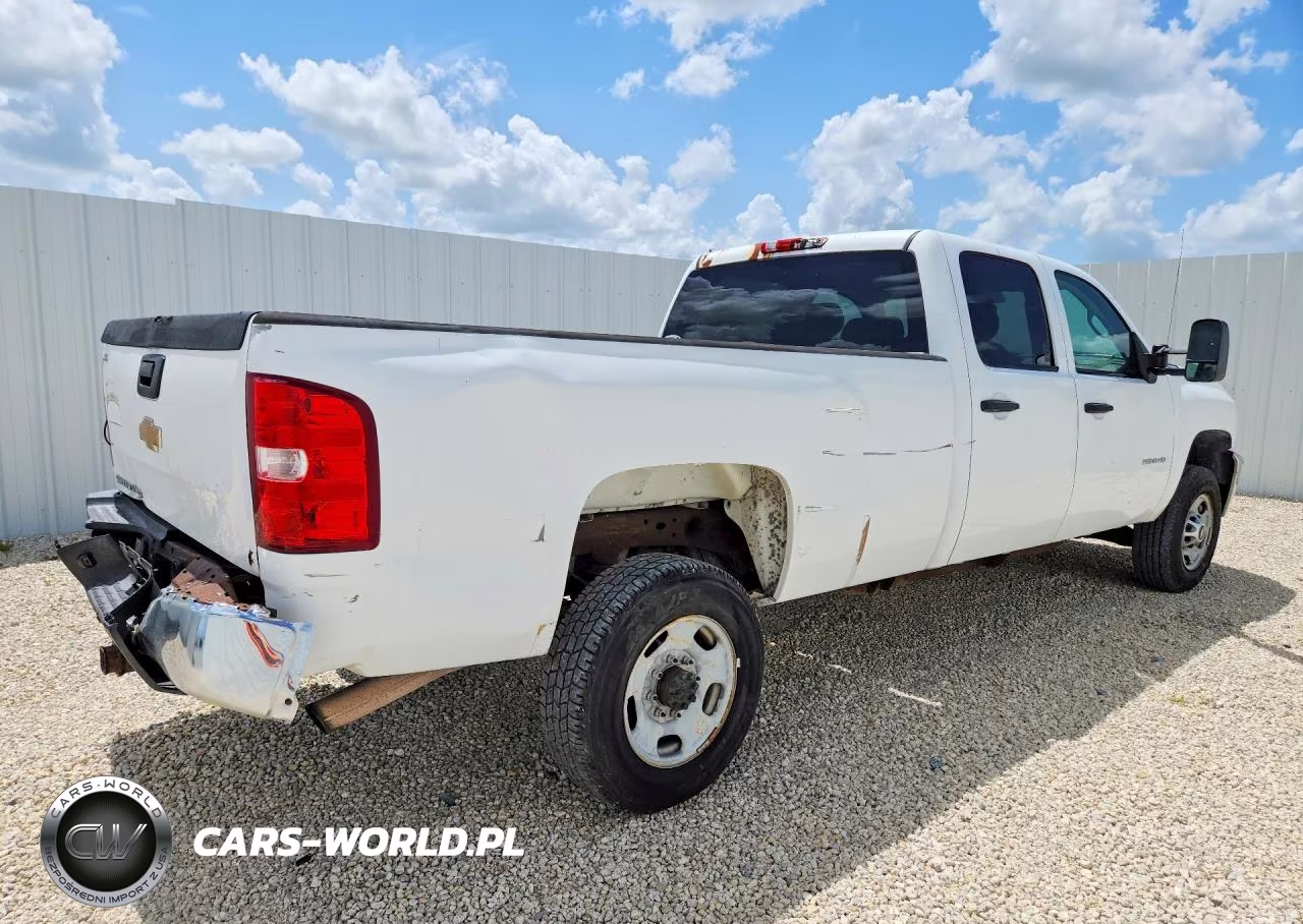 2013 Chevrolet Silverado C2500 Heavy Duty VIN:1GC1CVCGXDF189759 - 3
