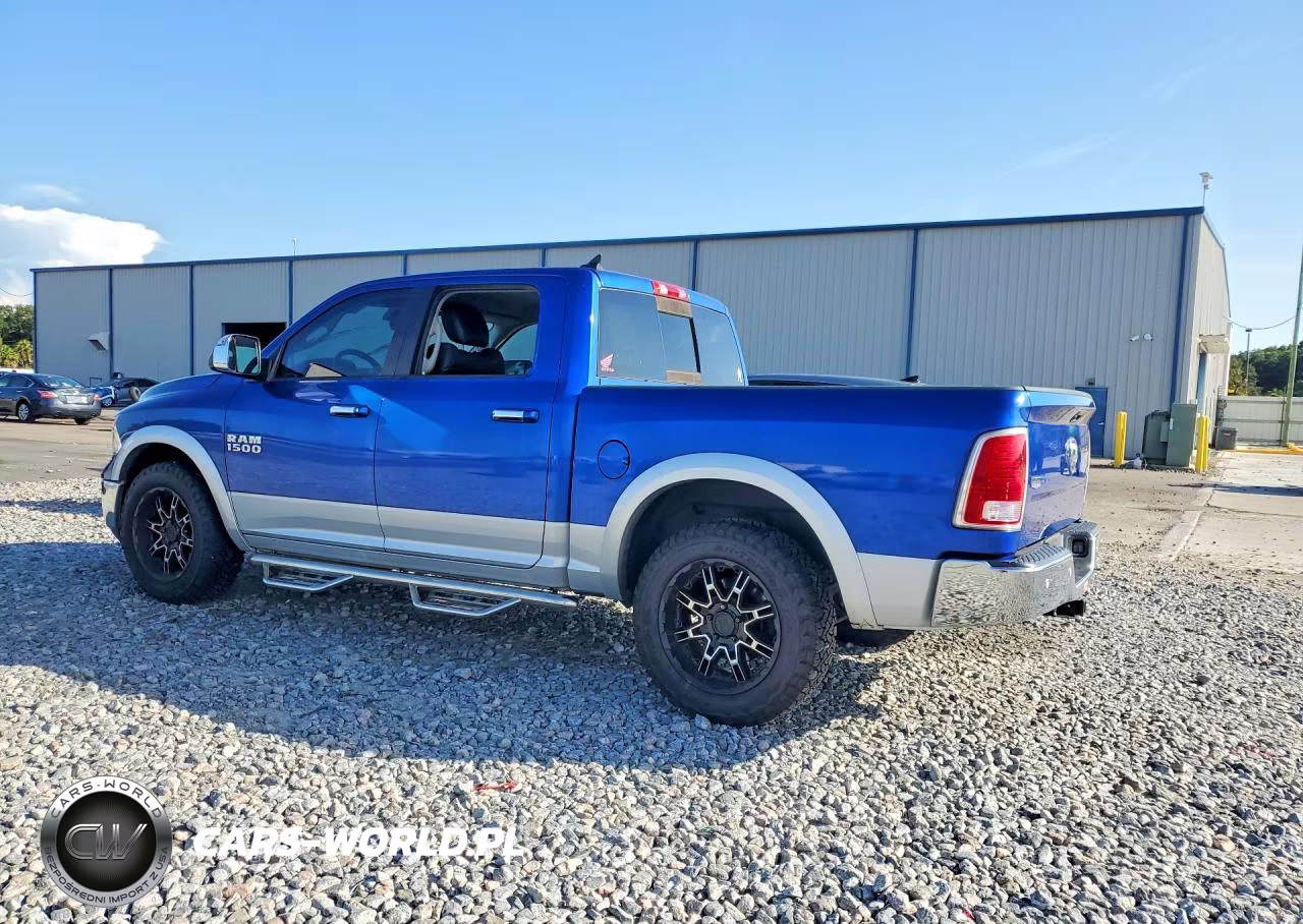 2017 Ram 1500 Laramie VIN:1C6RR7NG0HS597461 - 2