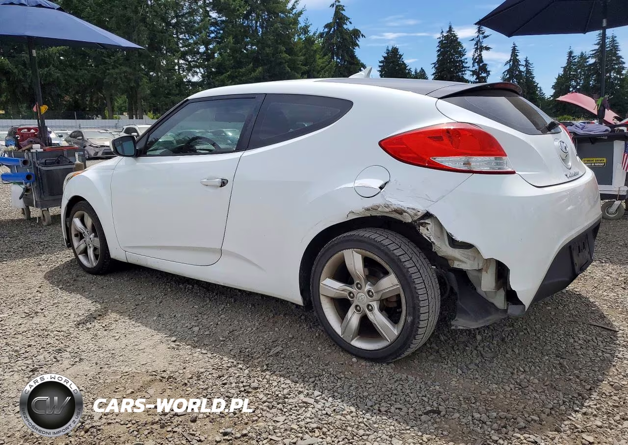 2015 Hyundai Veloster Base VIN:KMHTC6AD2FU236476 - 2