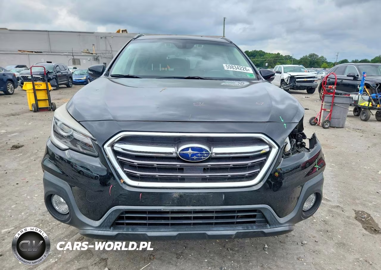 2018 Subaru Outback Touring VIN:4S4BSATC1J3358217 - 5