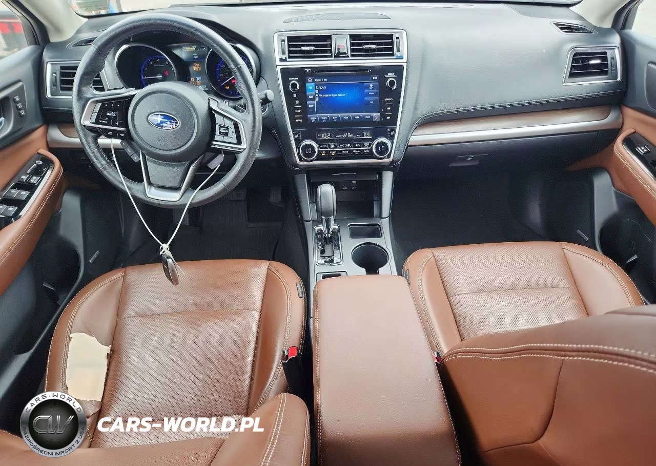 2018 Subaru Outback Touring VIN:4S4BSATC1J3358217 - 8