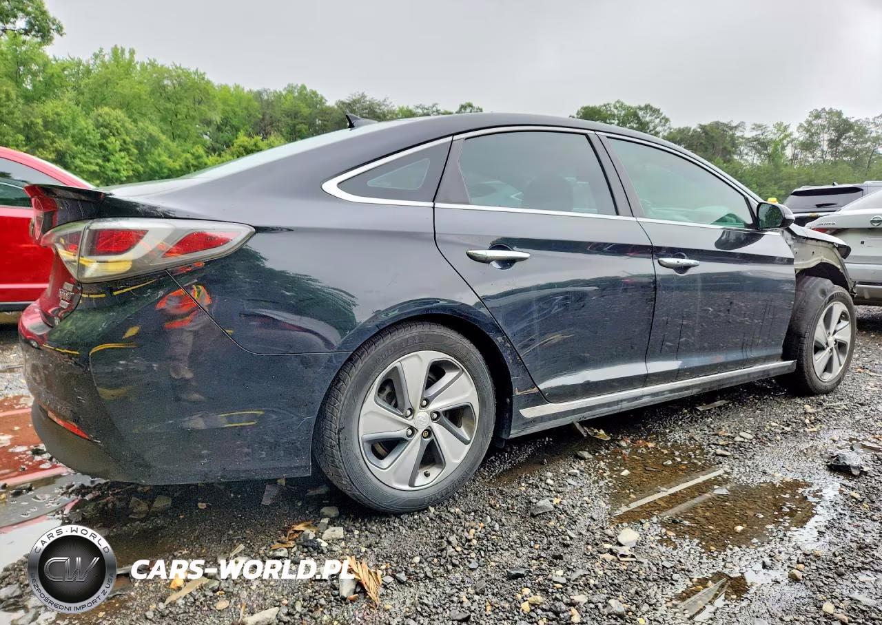 2016 Hyundai Sonata Plug-In Hybrid Limited VIN:KMHE54L2XGA021224 - 3