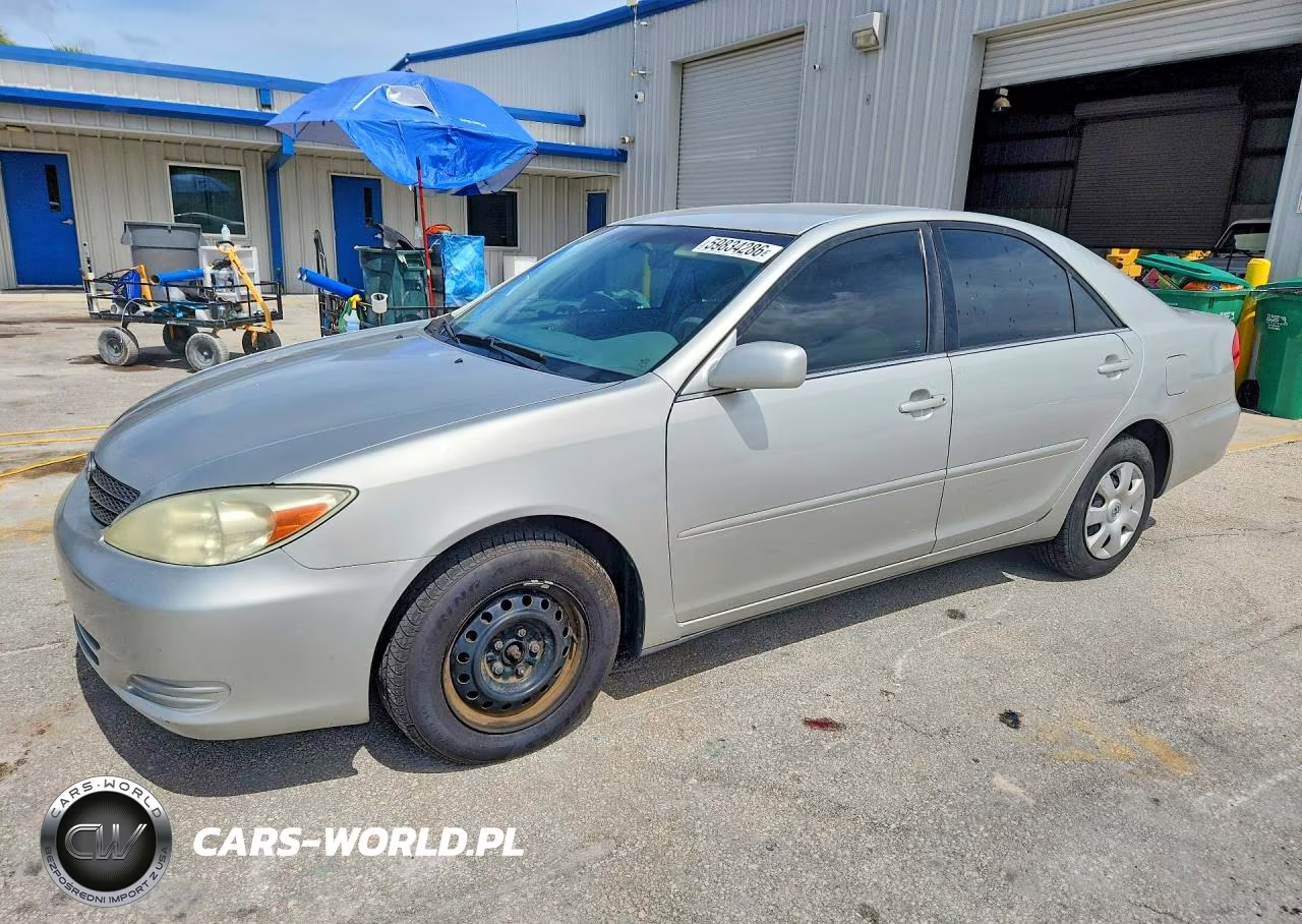 2004 Toyota Camry Le – zdjęcie 1 z 12