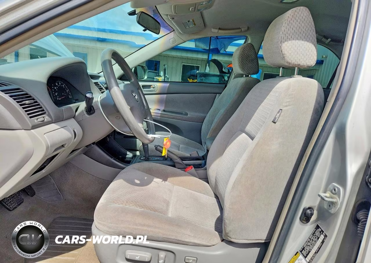 2004 Toyota Camry Le VIN:4T1BE30K14U812379 - 7
