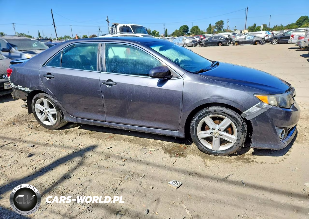 2012 Toyota Camry Se VIN:4T1BF1FKXCU610647 - 4