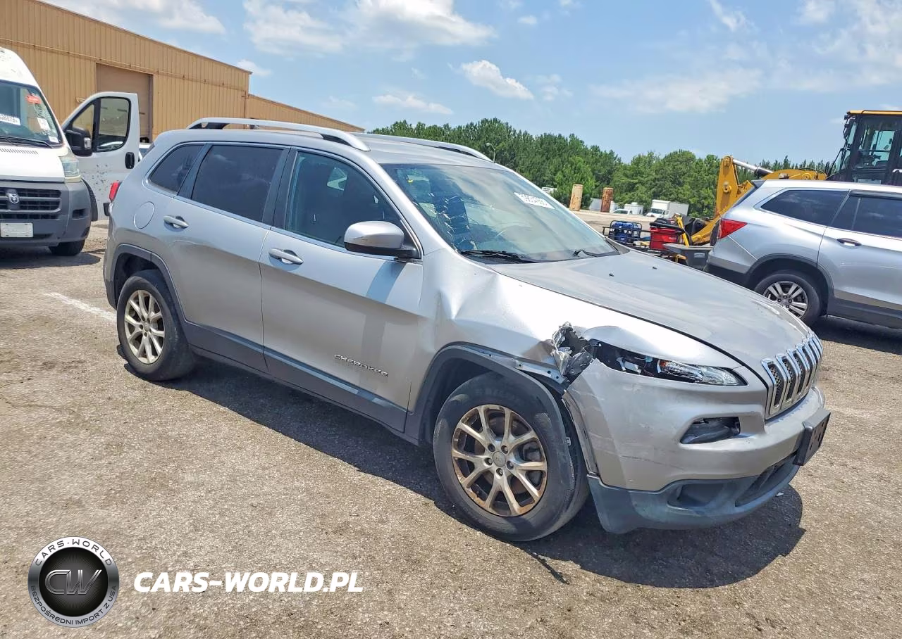 2017 Jeep Cherokee Latitude VIN:1C4PJLCB5HW650994 - 4