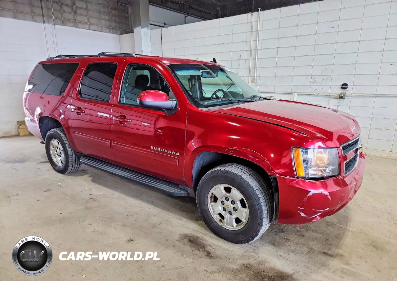 2013 Chevrolet Suburban K1500 Ls VIN:1GNSKHE75DR343256 - 4