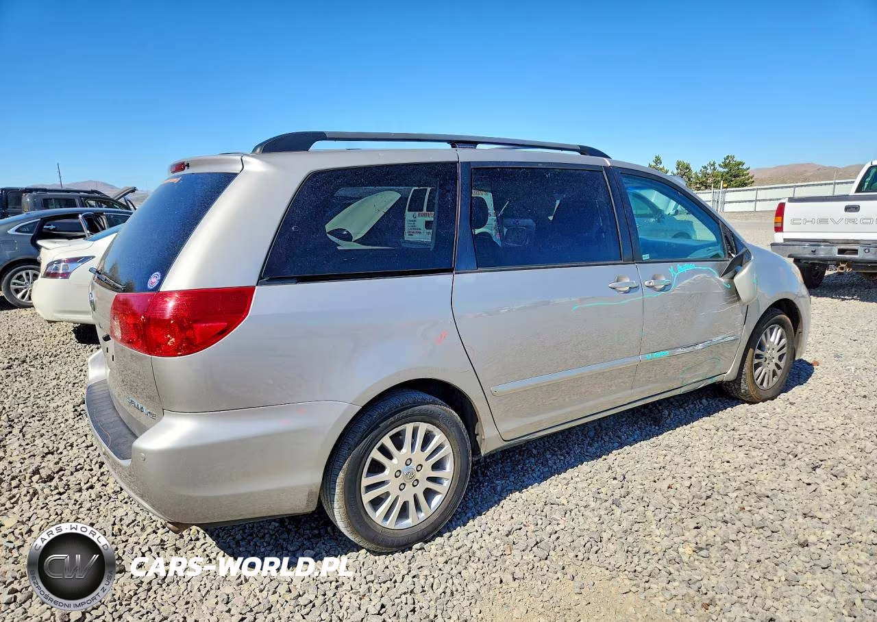 2010 Toyota Sienna Xle VIN:5TDYK4CC3AS341496 - 3