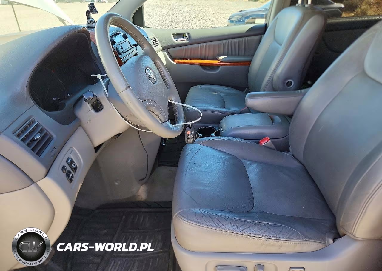 2010 Toyota Sienna Xle VIN:5TDYK4CC3AS341496 - 7