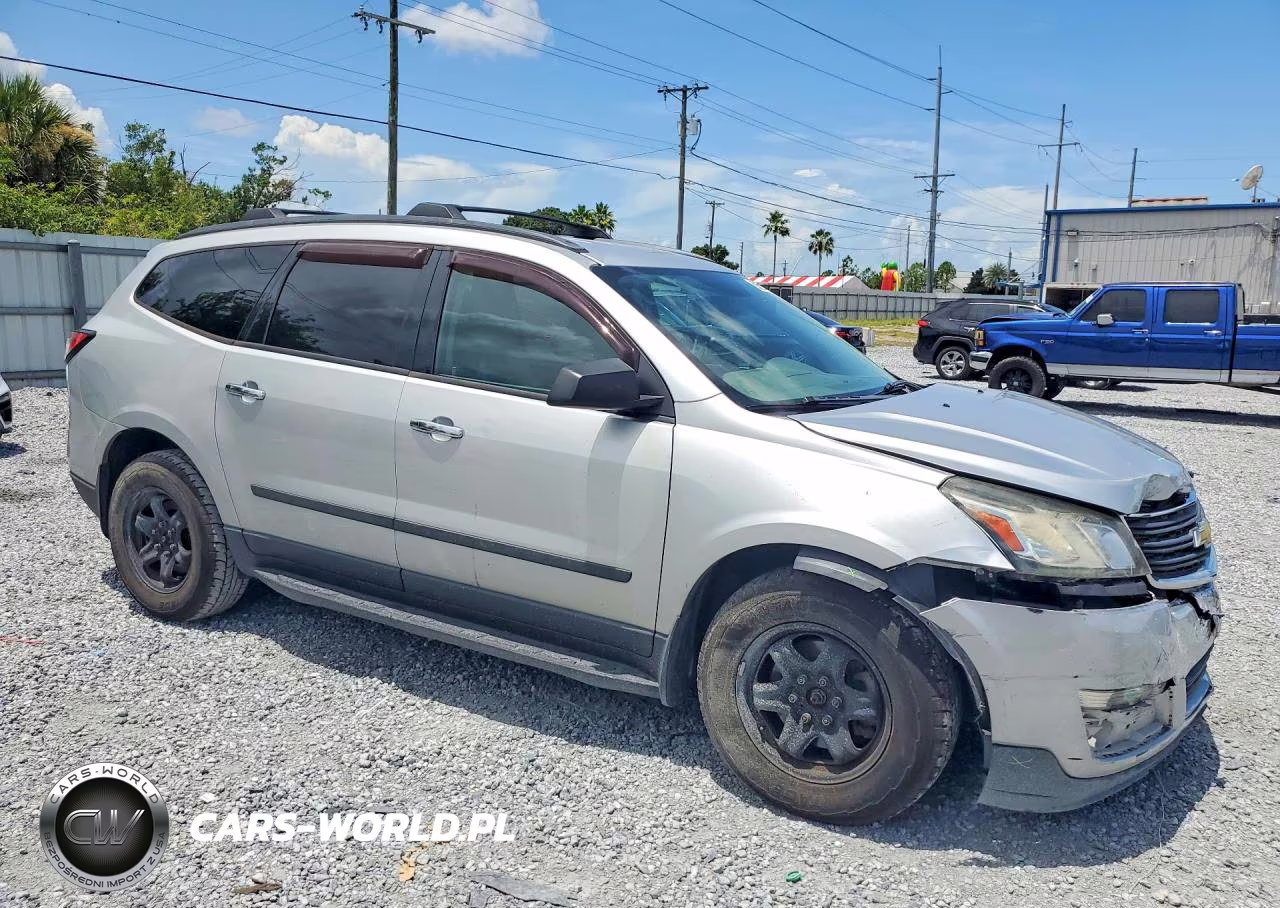 2017 Chevrolet Traverse Ls VIN:1GNKVFKD3HJ253906 - 4
