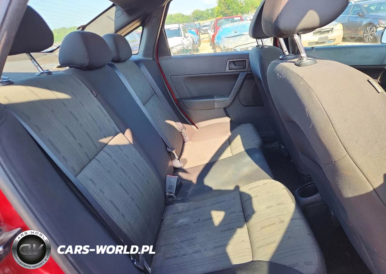 2010 Ford Focus Se VIN:1FAHP3FN4AW166464 - 10