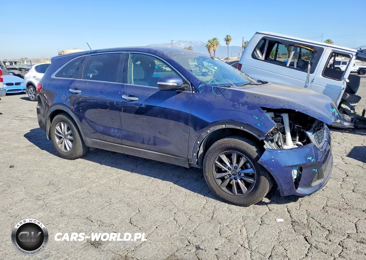 2019 Kia Sorento Lx VIN:5XYPG4A37KG459033 - 4