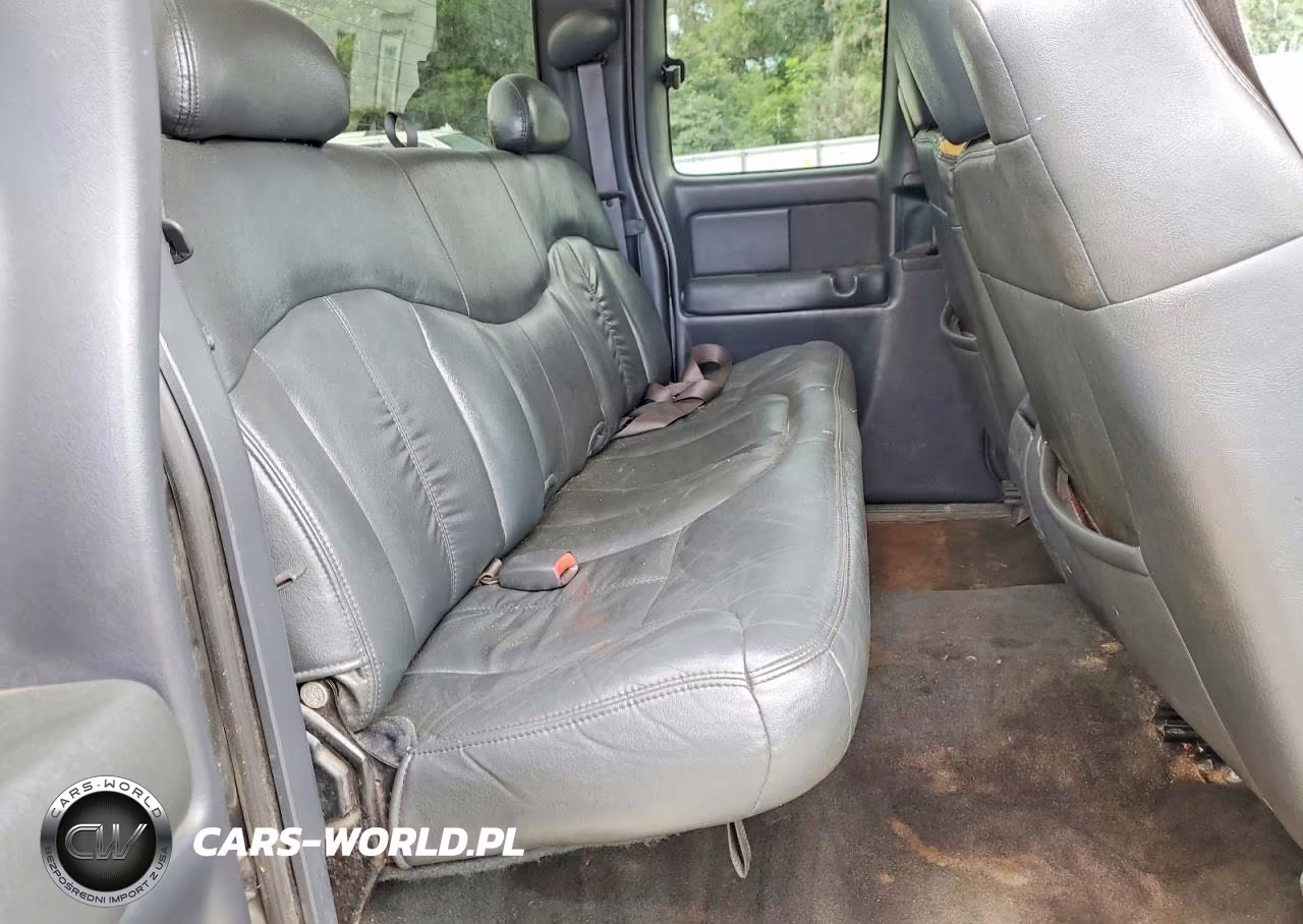 2001 Chevrolet Silverado C1500 VIN:2GCEC19T411244837 - 10
