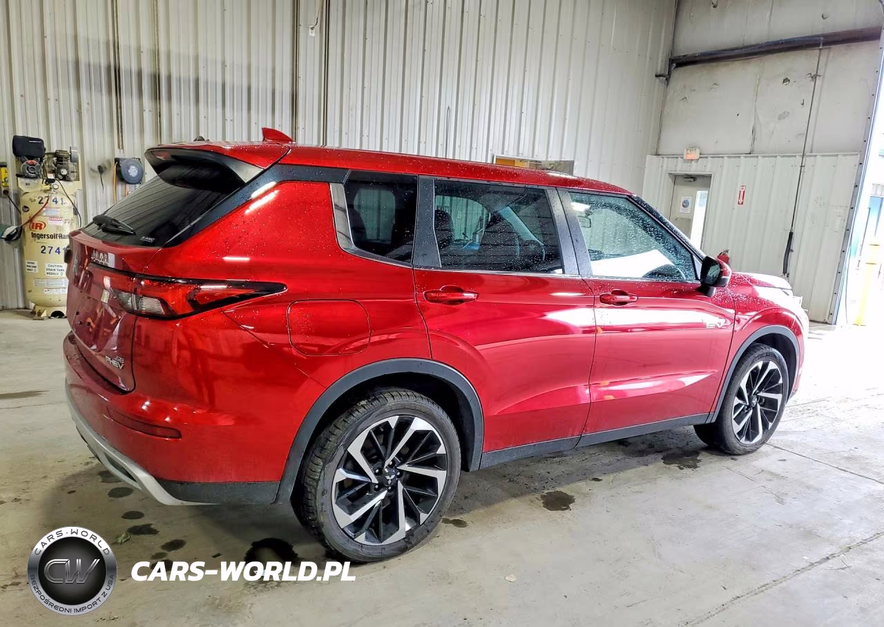 2023 Mitsubishi Outlander Se-Se Technology-Ralliart VIN:JA4T5UA96PZ012396 - 3