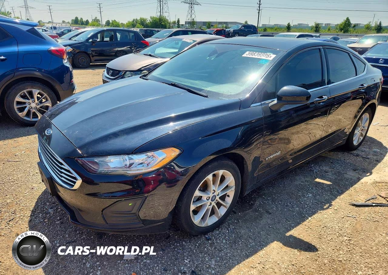 2019 Ford Fusion Se – zdjęcie 1 z 12