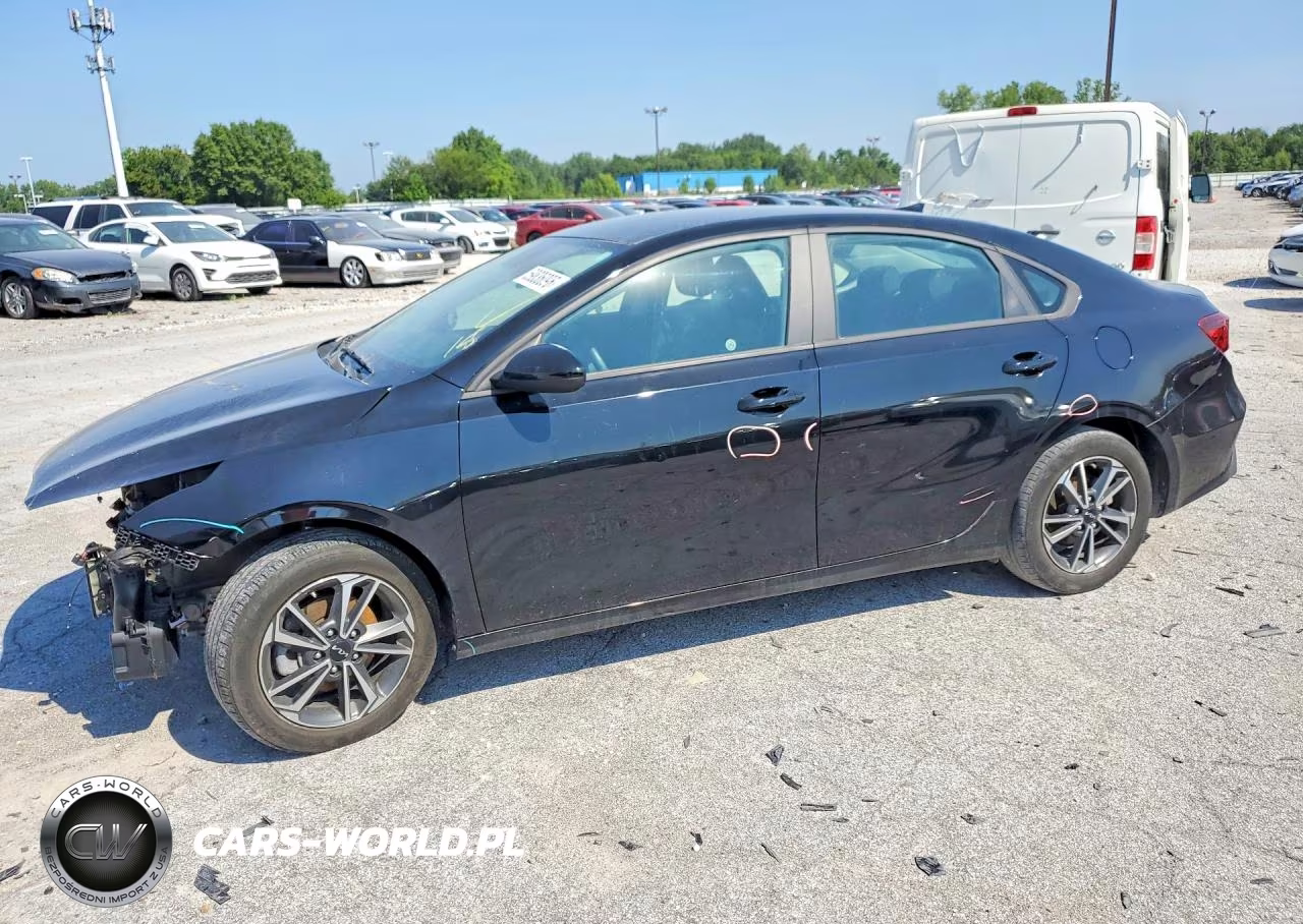 2024 Kia Forte Lxs – zdjęcie 1 z 13