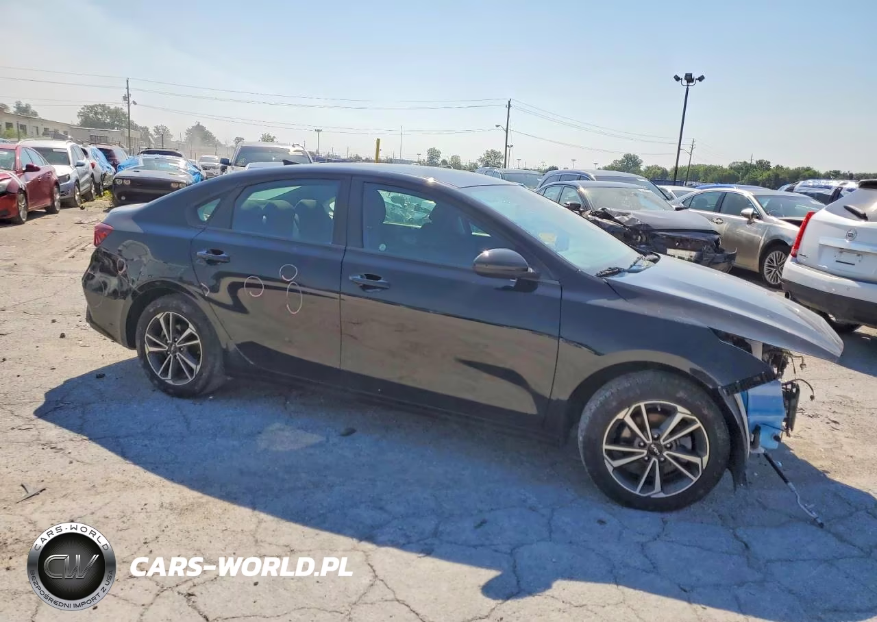 2024 Kia Forte Lxs VIN:3KPF24AD0RE748734 - 4