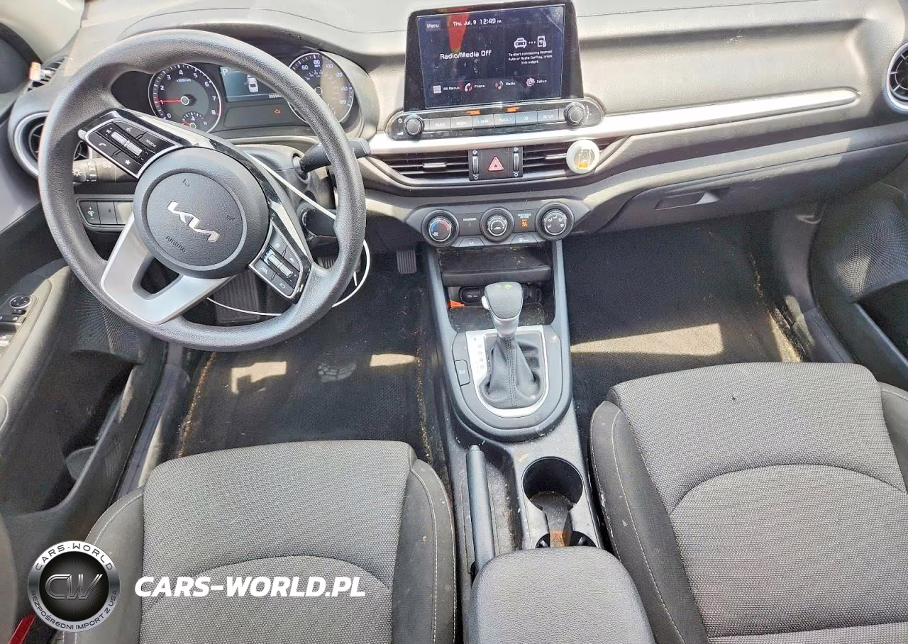 2024 Kia Forte Lxs VIN:3KPF24AD0RE748734 - 8