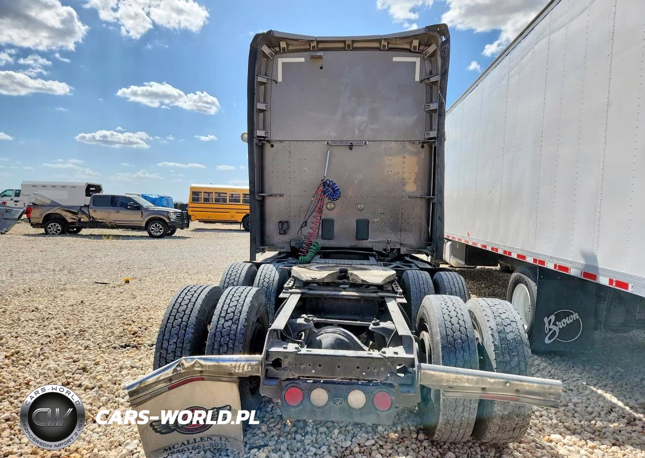 2015 Kenworth Construction T680 VIN:1XKYDP8X1FJ442147 - 6