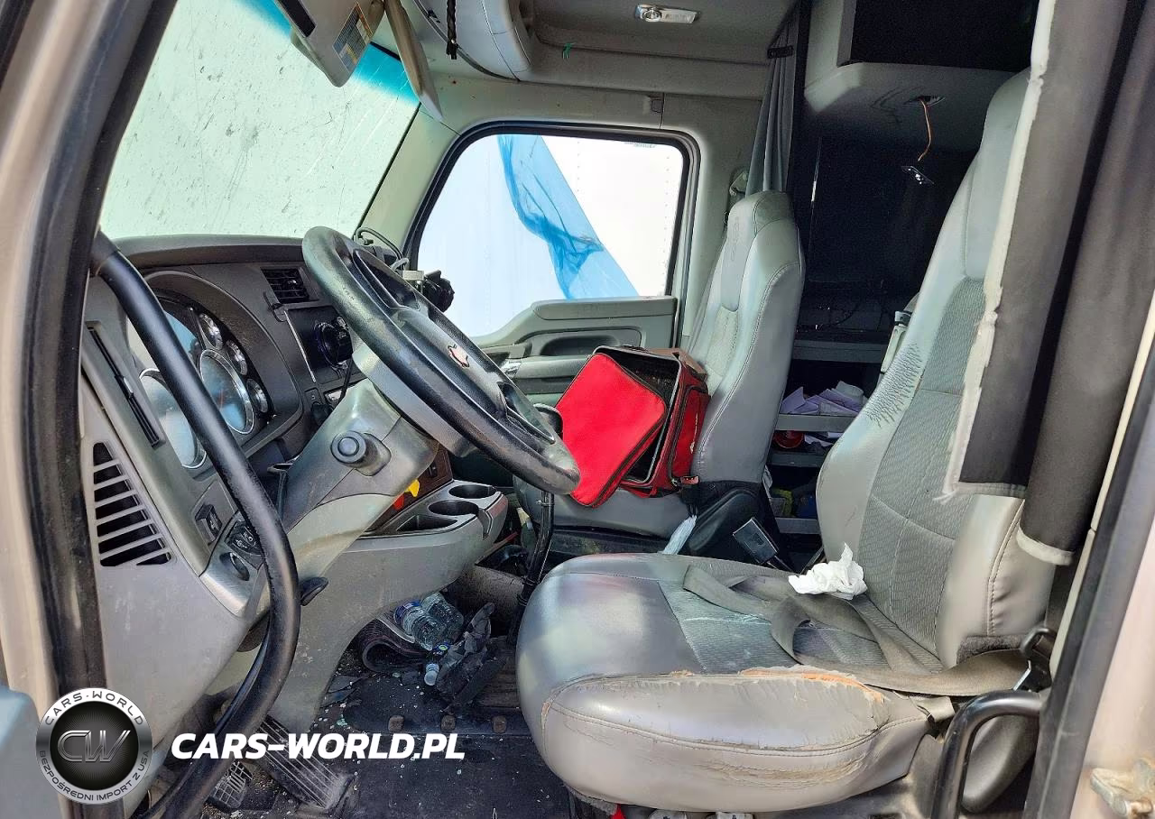 2015 Kenworth Construction T680 VIN:1XKYDP8X1FJ442147 - 7