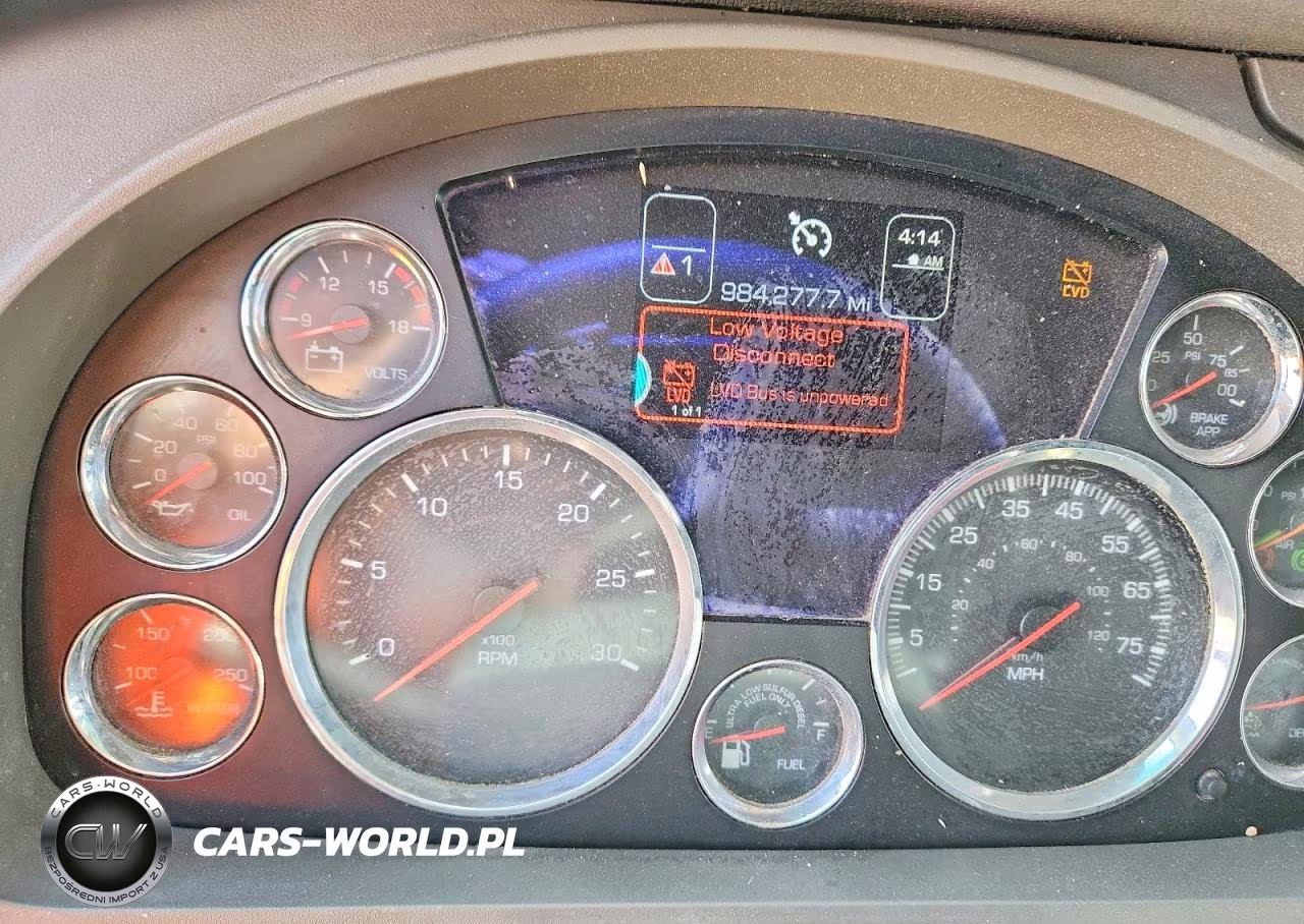 2015 Kenworth Construction T680 VIN:1XKYDP8X1FJ442147 - 9