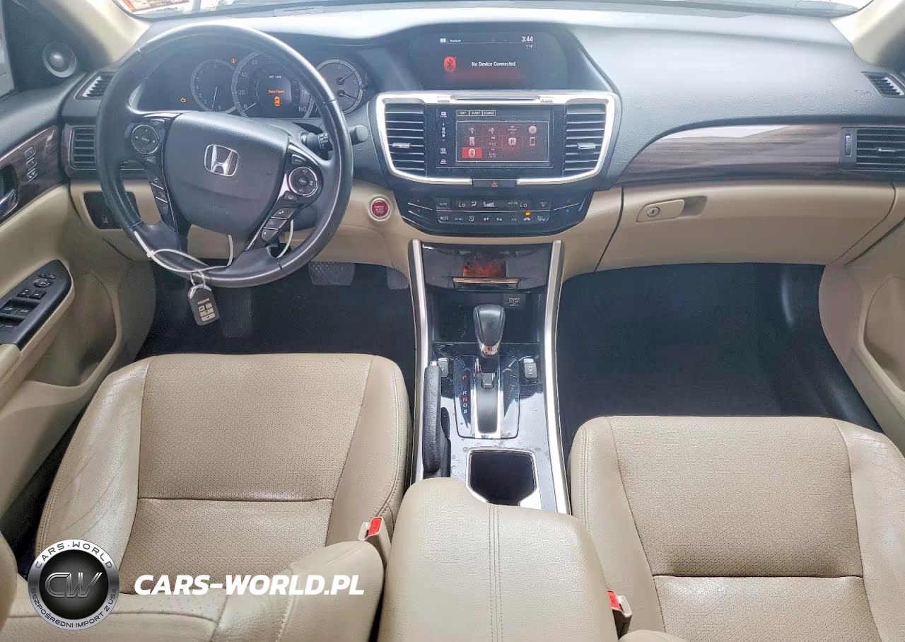 2017 Honda Accord Touring VIN:1HGCR3F93HA031390 - 8