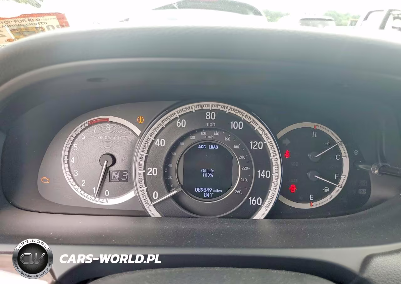 2017 Honda Accord Touring VIN:1HGCR3F93HA031390 - 9