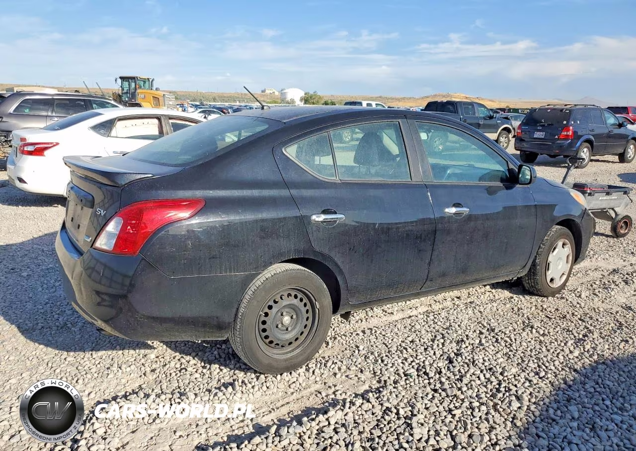 2013 Nissan Versa 1.6 S VIN:3N1CN7AP2DL865714 - 3
