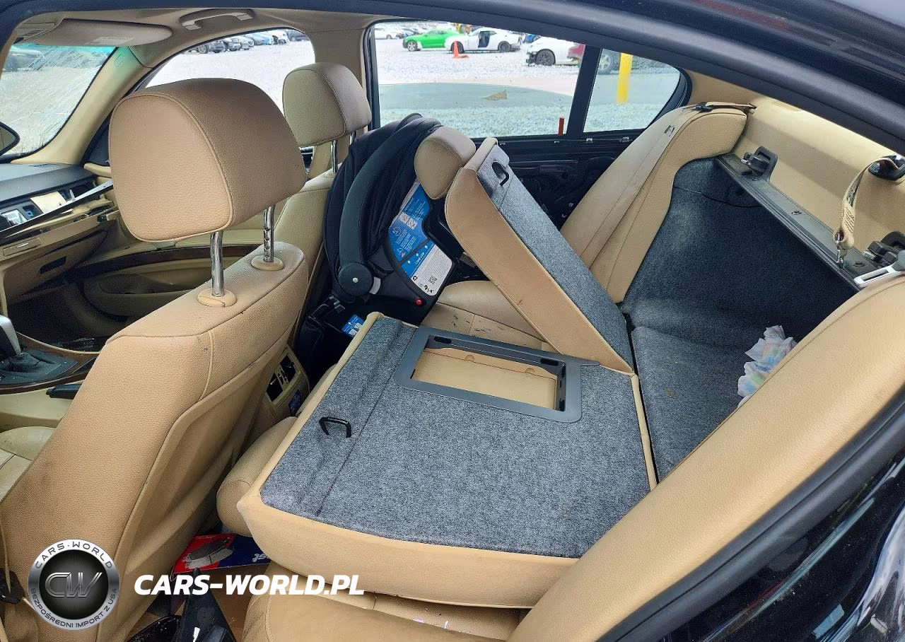 2011 BMW 328 I VIN:WBAPH7G55BNM55270 - 10