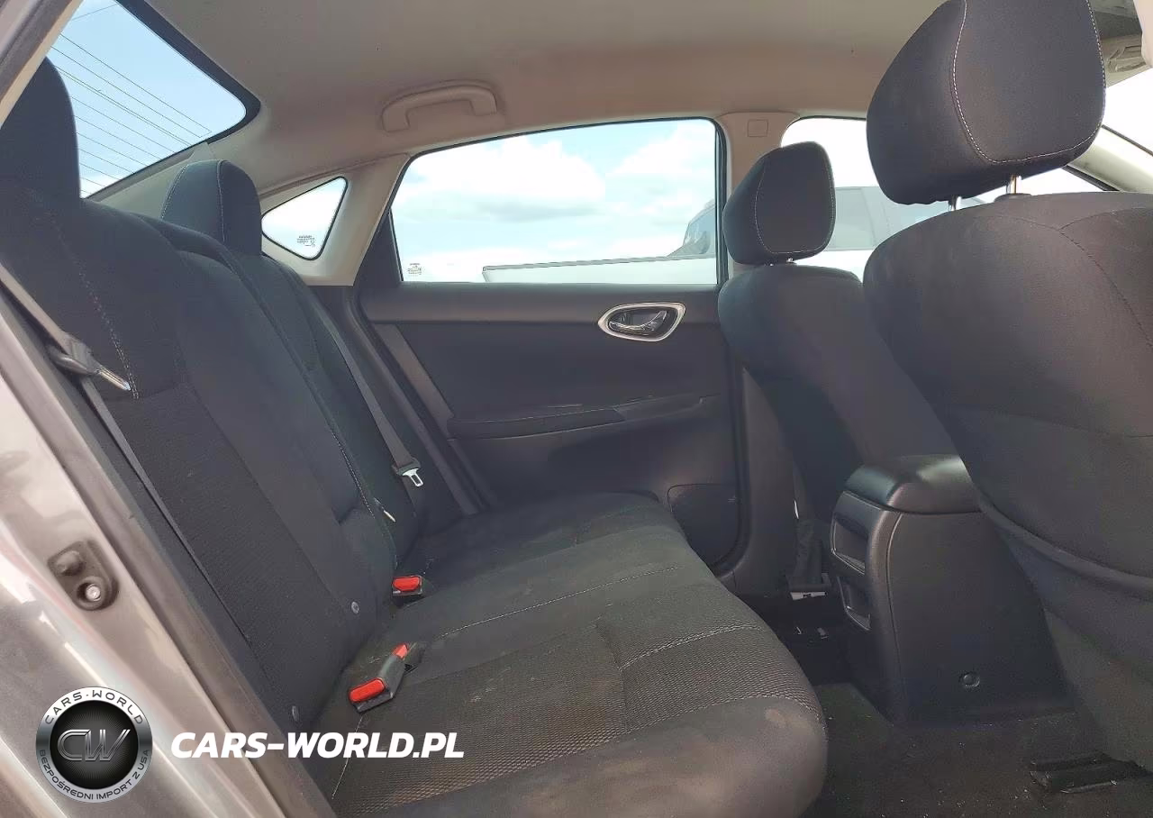 2015 Nissan Sentra S VIN:3N1AB7AP6FY331637 - 10