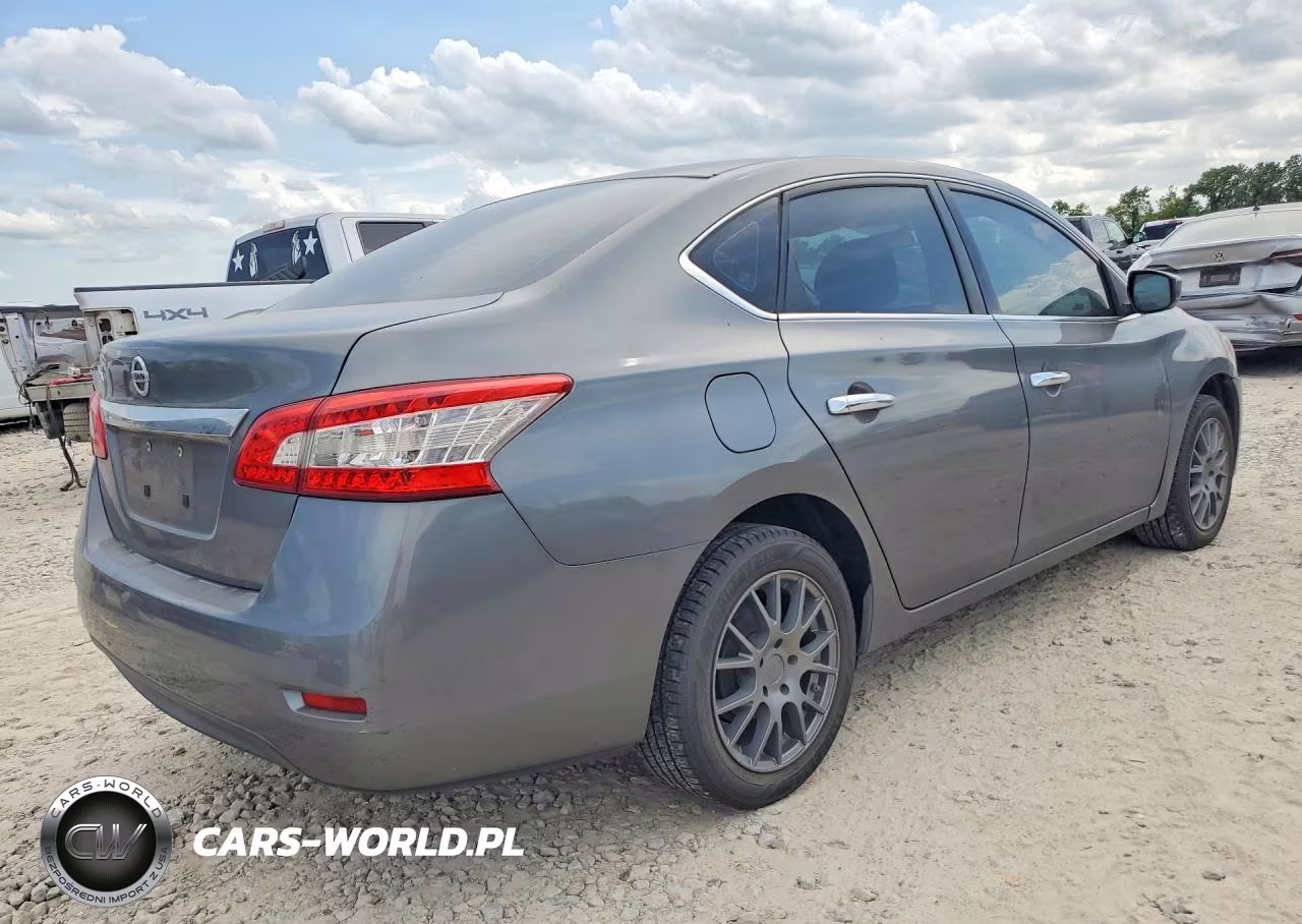 2015 Nissan Sentra S VIN:3N1AB7AP6FY331637 - 3
