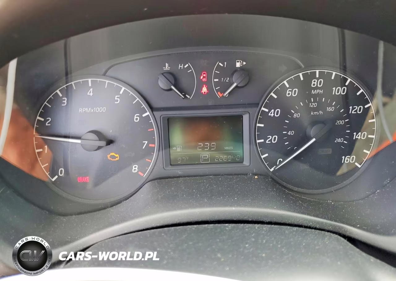 2015 Nissan Sentra S VIN:3N1AB7AP6FY331637 - 9