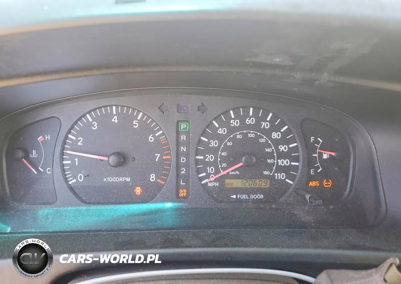 1999 Toyota Sienna Le VIN:4T3ZF13C1XU125189 - 9