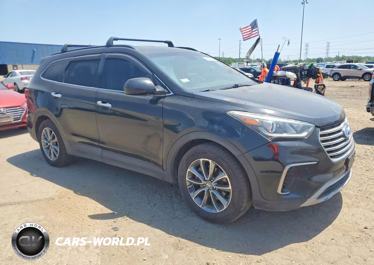 2017 Hyundai Santa Fe Se VIN:KM8SMDHFXHU176745 - 4